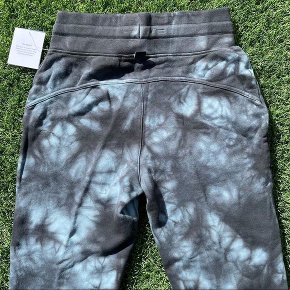 NEW Joy Lab High Rise Cropped Straight Leg Tie Dye Jogger Pants - Picture 8 of 9